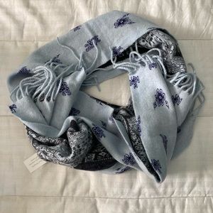 NWT 100% cashmere blue patterned scarf